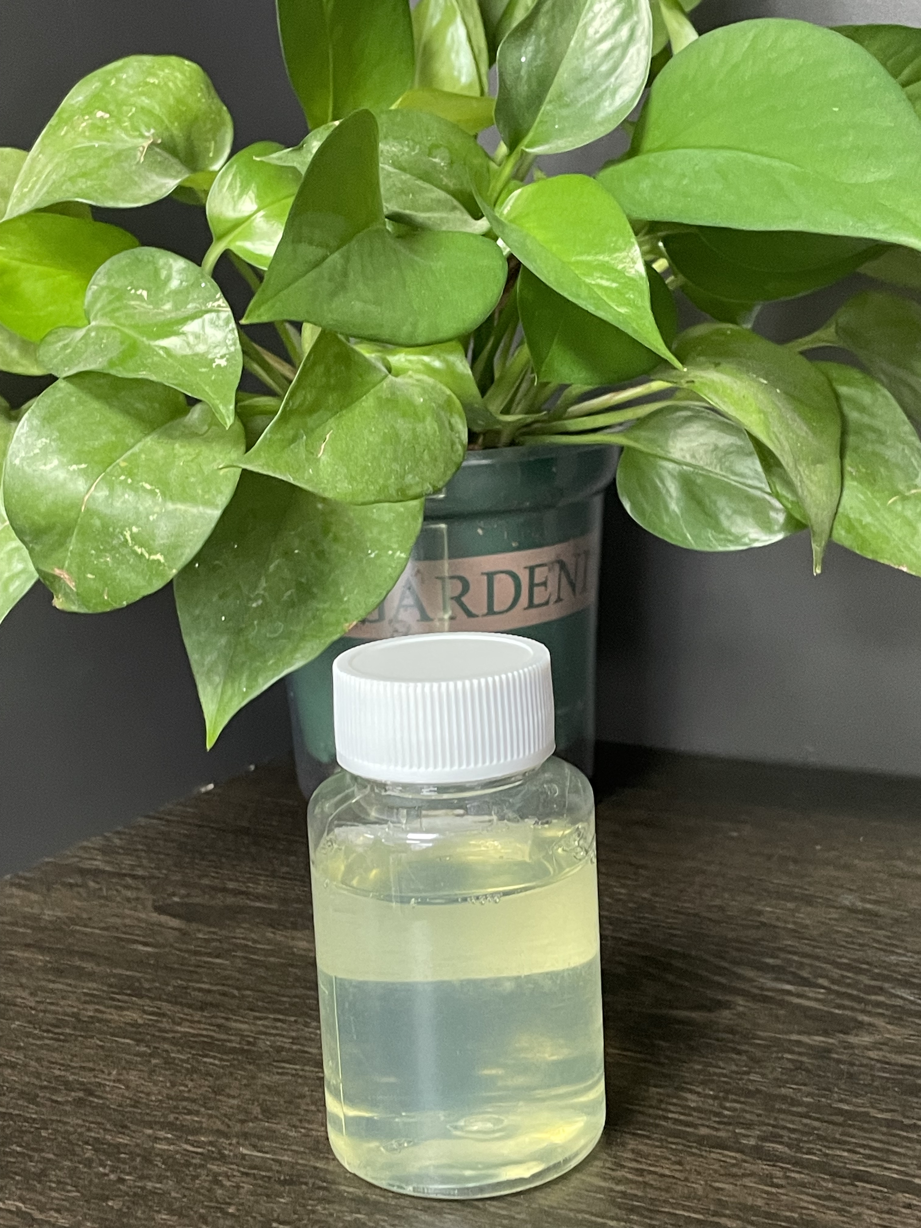 पॉलिमर कार्बोडिमाइड जलीय घोल बायो-एसएएच ™ सीए 302 एंटी हाइड्रोलिसिस क्रॉसलिंकिंग एजेंट