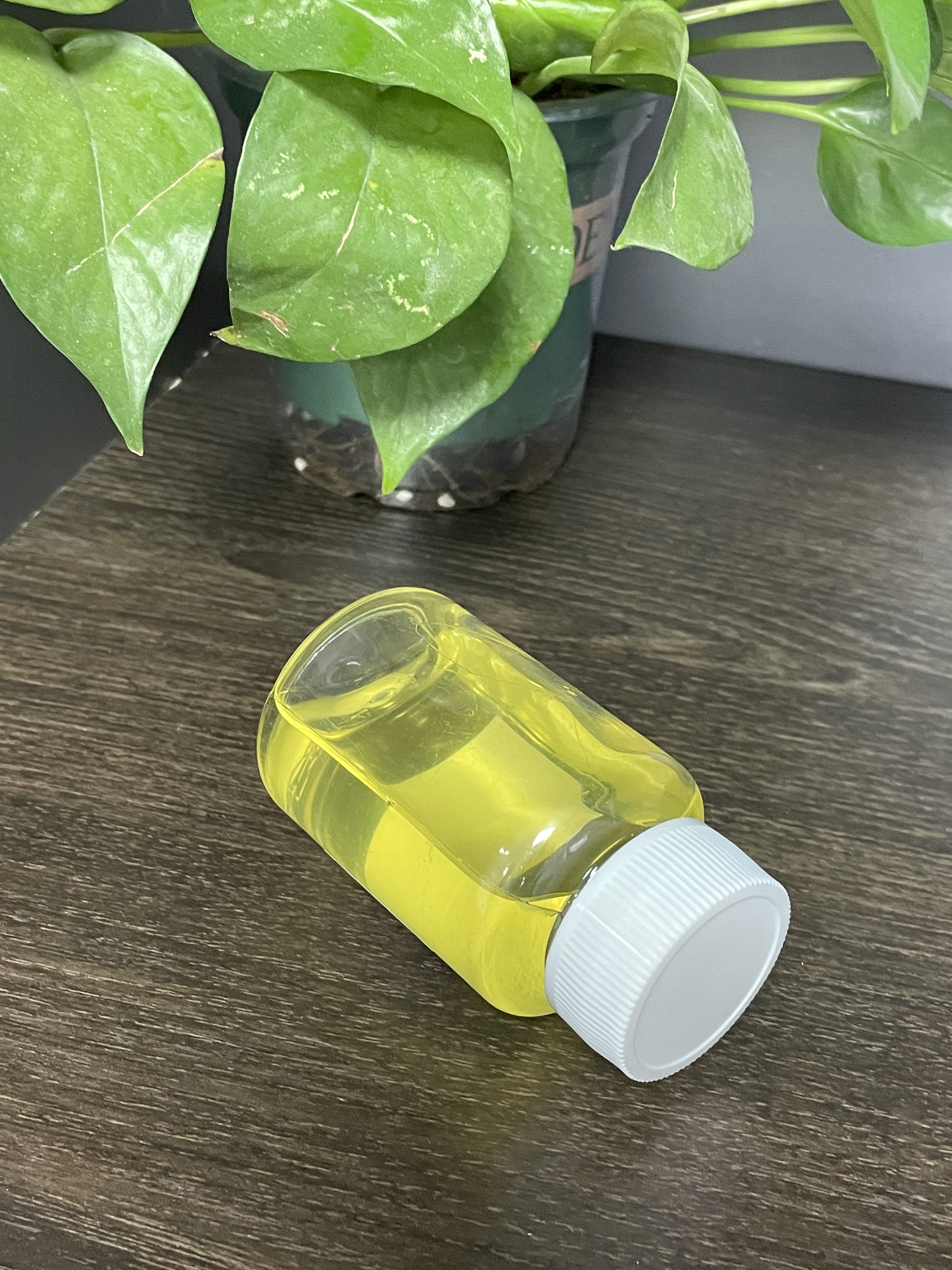 Amine-HCA ™ P-1000 उच्च प्रदर्शन करने वाले तरल डायमाइन चेन एक्सटेंडर कास्ट मोल्ड के लिए