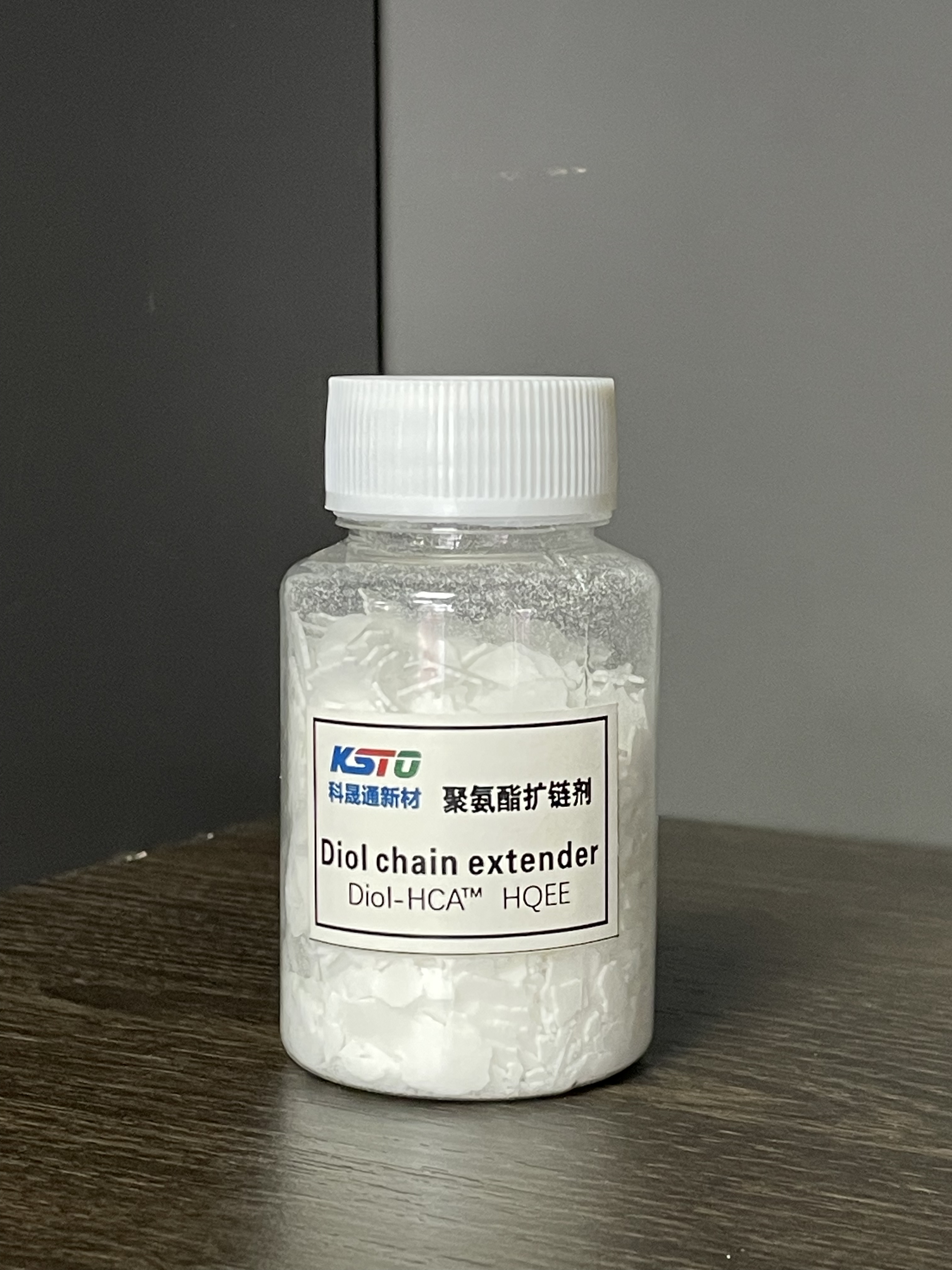 हाई-एंड पीयू उत्पादों के लिए 'अनुकूलित प्रदर्शन समाधान'।