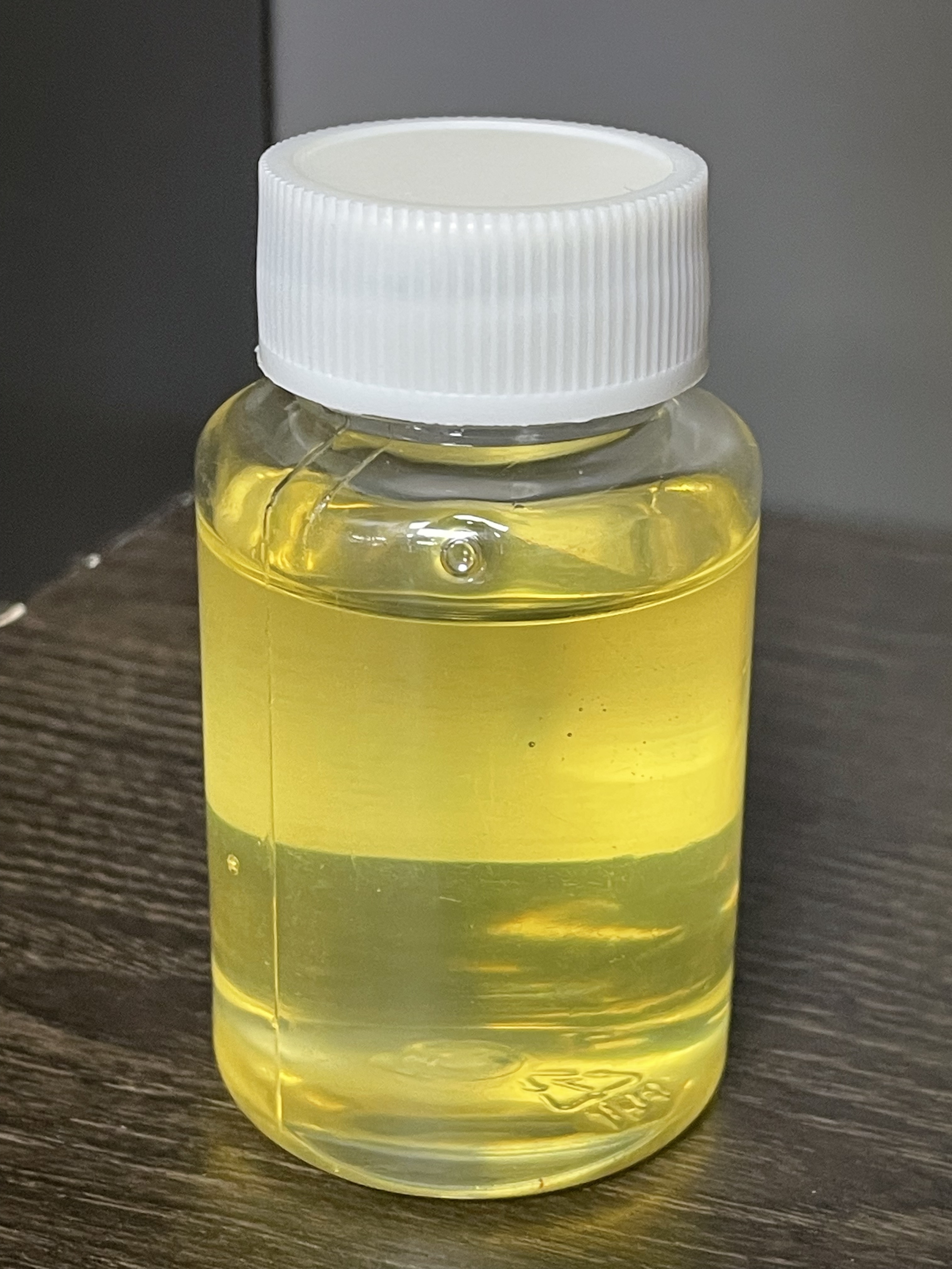 Amine-HCA ™ P-650 एमिनो-टर्मिनेटेड पॉलीथर चेन एक्सटेंडर सीलेंट में उपयोग किया जाता है